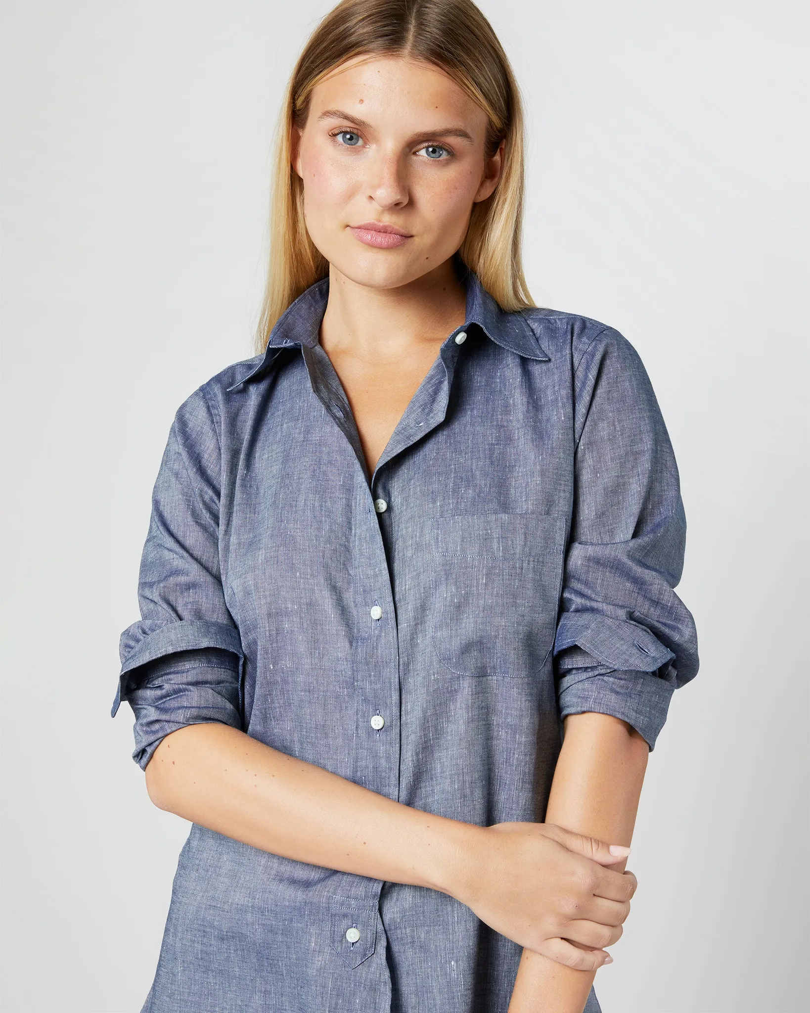 Boyfriend Shirt in Indigo Cotolino Chambray