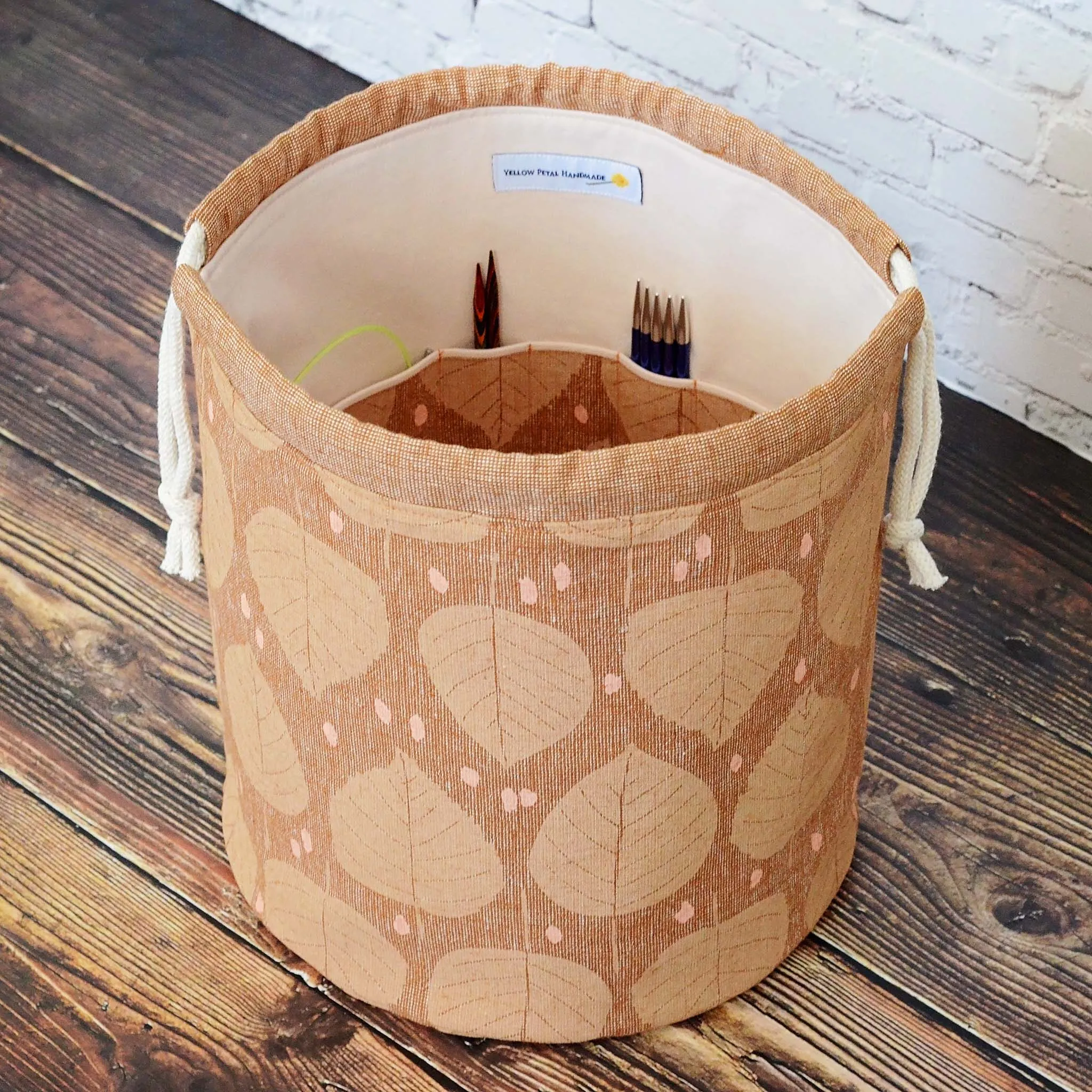 Linen Bucket Bag with Interior Pockets