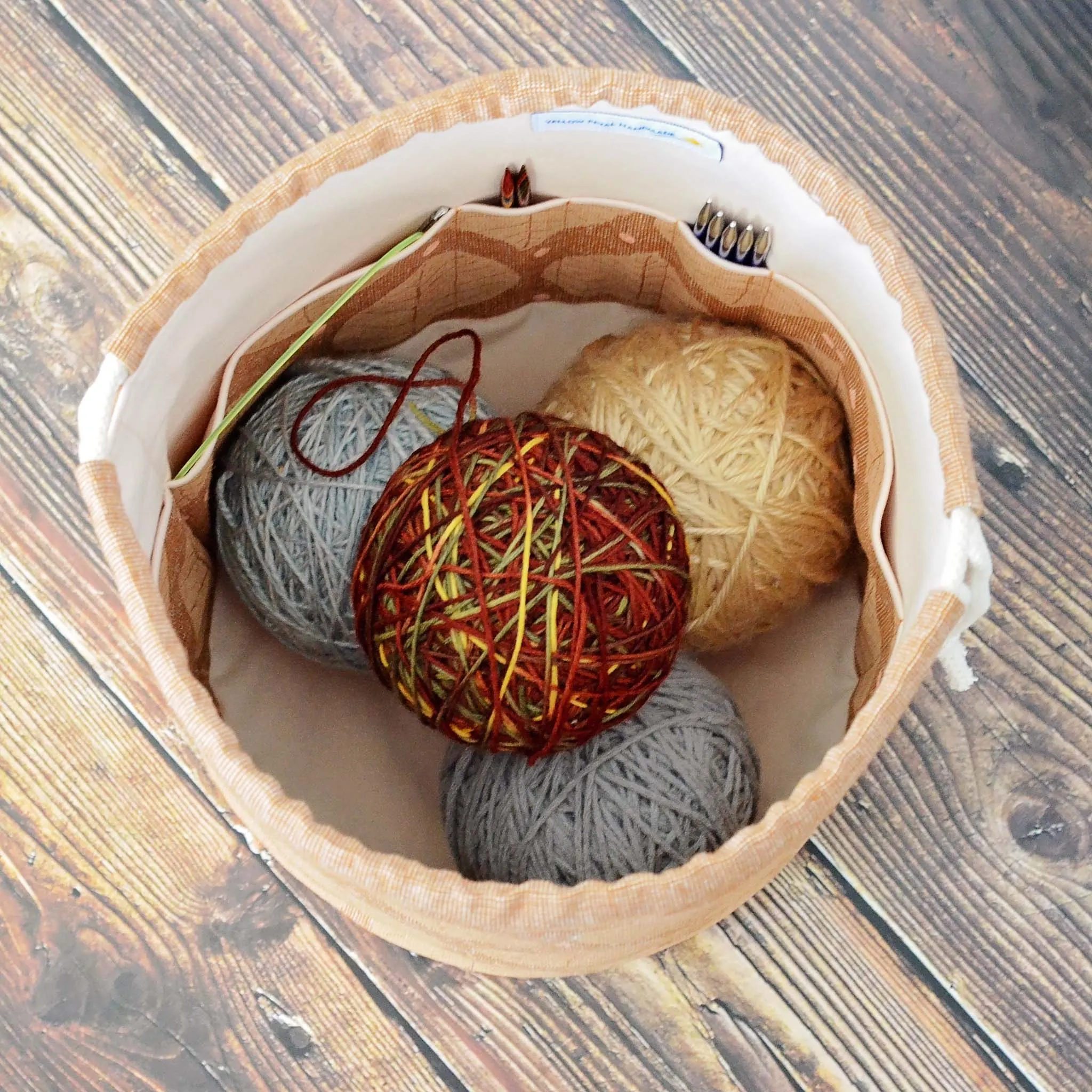 Linen Bucket Bag with Interior Pockets