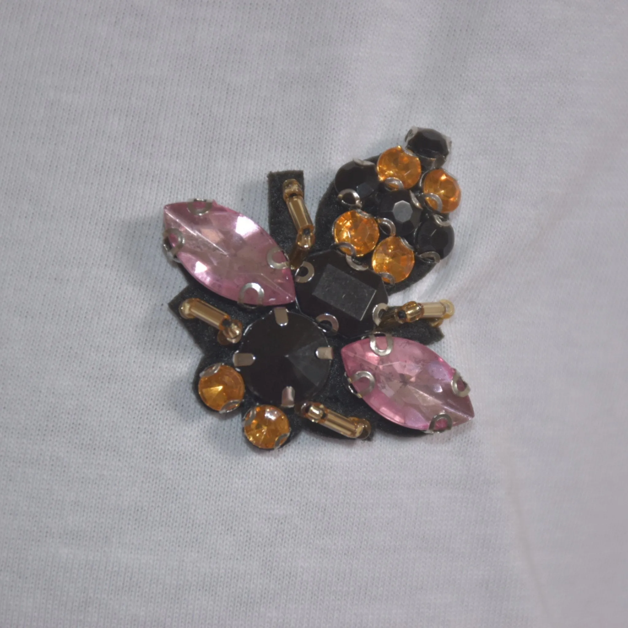 Marga Organic Cotton T-shirt with embellished Flowers