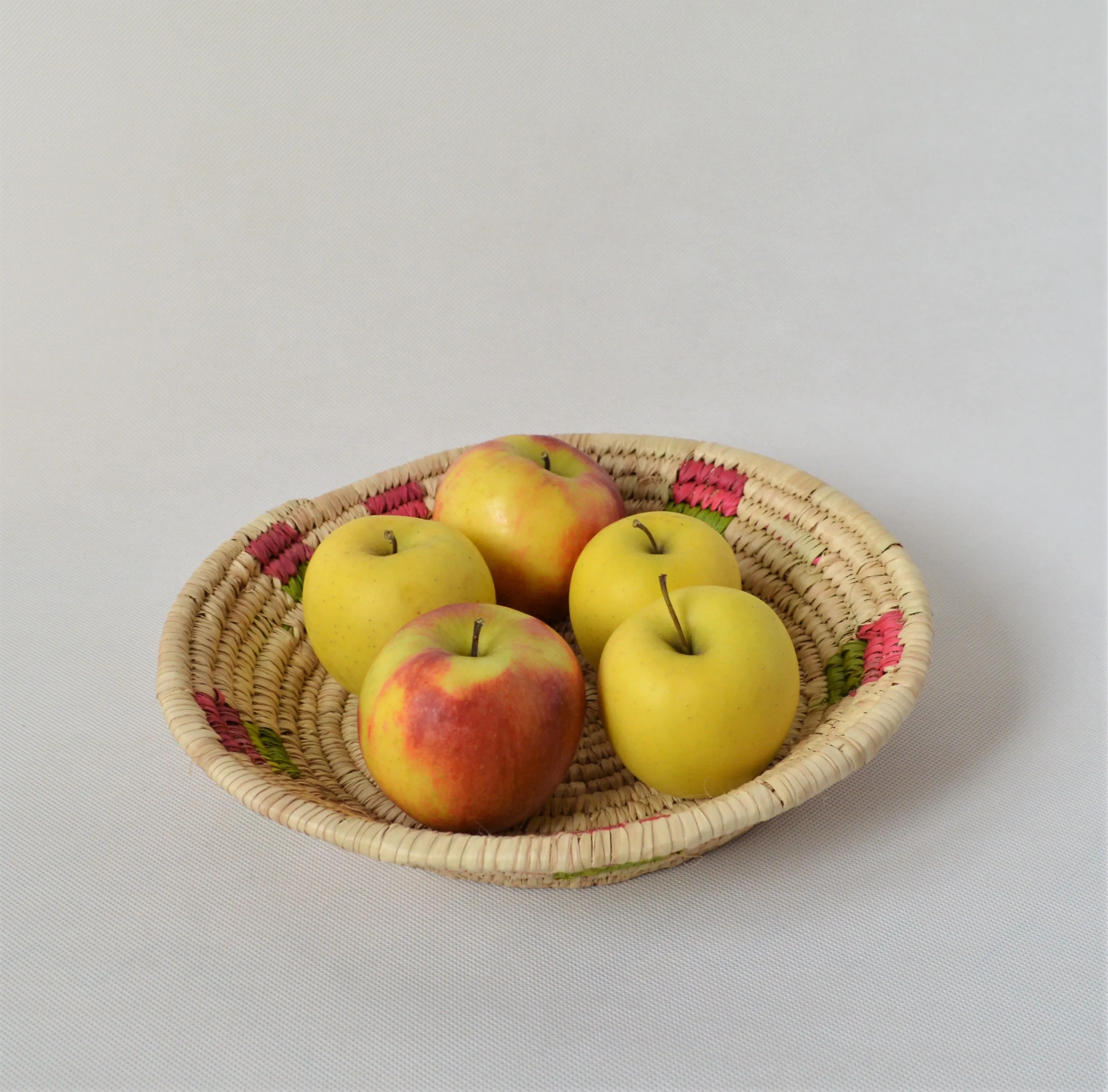 Wide fruit plate from Nubia Egypt, Palm straw